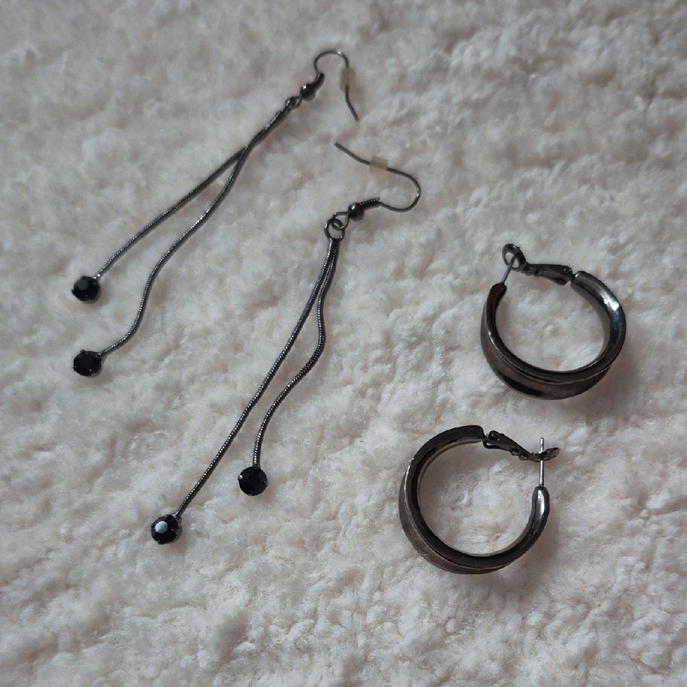Elegant Black Earrings Set - Free With Purchase Of 2 Necklaces
